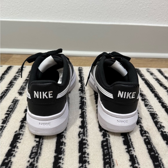 Nike Platform Sneakers - Picture 4 of 5